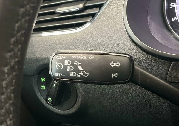 Skoda Octavia cena 64900 przebieg: 101971, rok produkcji 2019 z Bisztynek małe 277